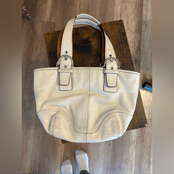 Coach White Leather Purse, Y2K Vintage, Early 2000’s - Picture 16 of 16